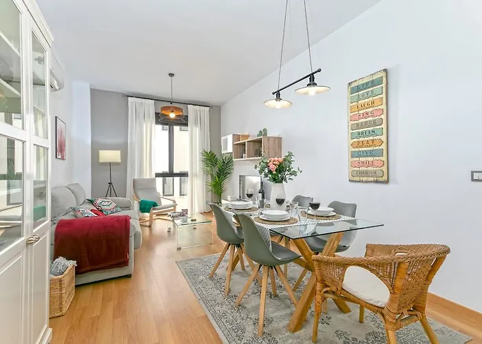 -malagasunapts- Freeparking Rooftoppool Apartment Malaga