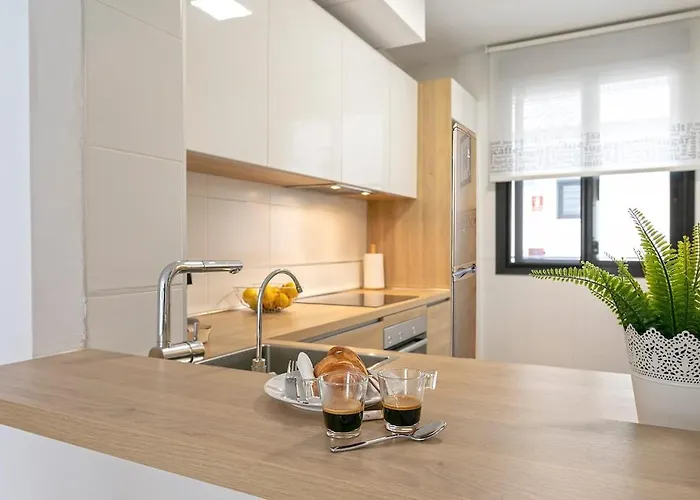 -malagasunapts- Freeparking Rooftoppool * Malaga